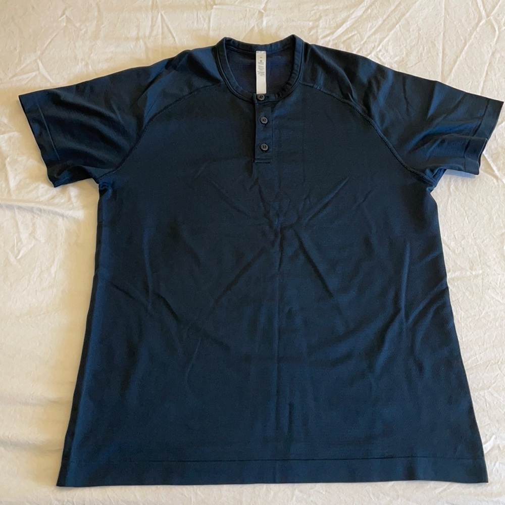 Tee